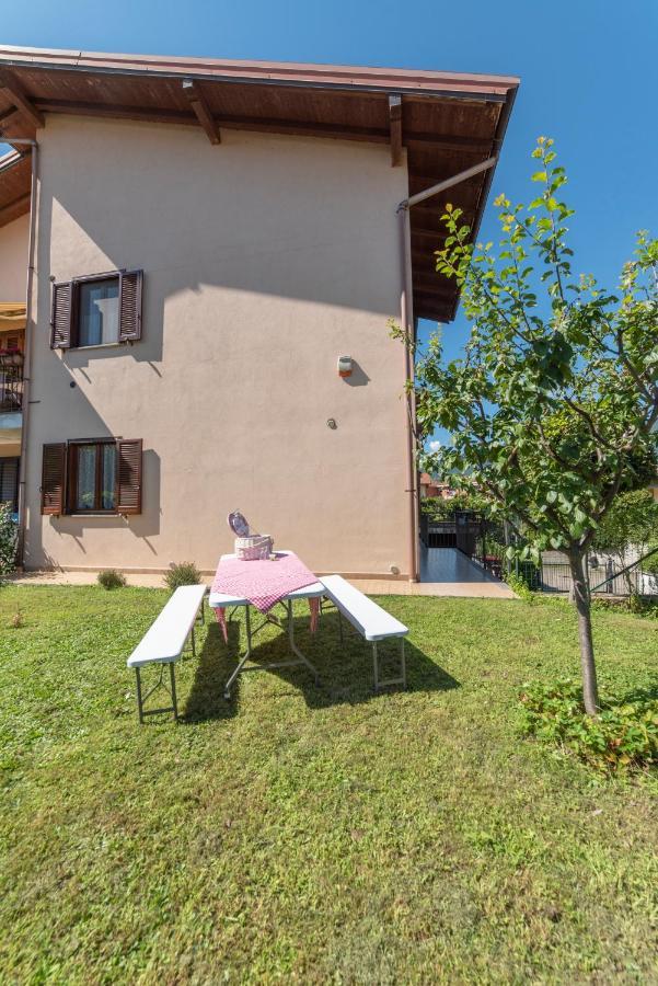 La Feriolina - Appartamento Al Lago Con Giardino Privato بافينو المظهر الخارجي الصورة